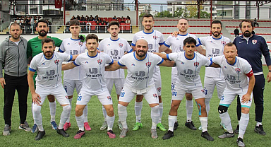 Atakum Belediyespor zirveyi korudu