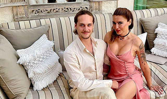 Bilge Öztürk aşkı için şef bıçağı aldı