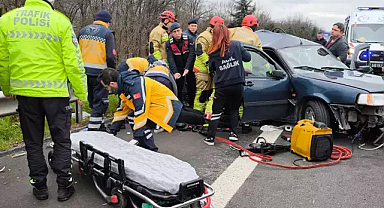 Düzce'de feci kaza: 2 can kaybı, 3 yaralı