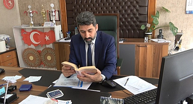 Eğitimde sıra dışı başarı: 12 üniversite bitiren bir okul müdürü