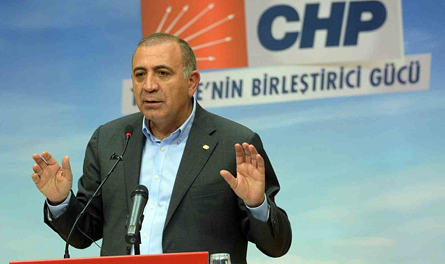 Gürsel Tekin CHP'den istifa etti