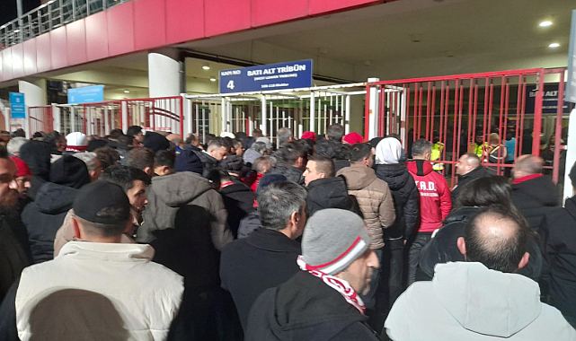 Passolig çöktü Samsunspor taraftarı stada giremedi