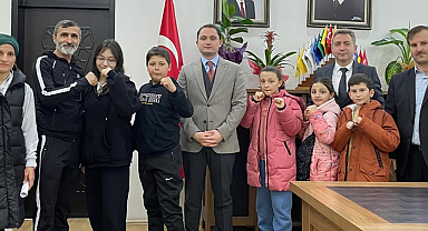 Şampiyonlardan Kaymakam Başara’ya ziyaret