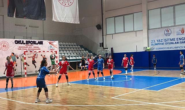 Samsun'da hentbolda finaller devam ediyor
