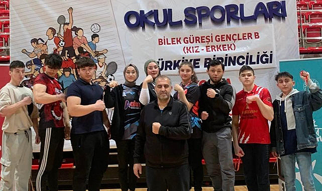 Samsun’un demir bileklerinden 8 madalya