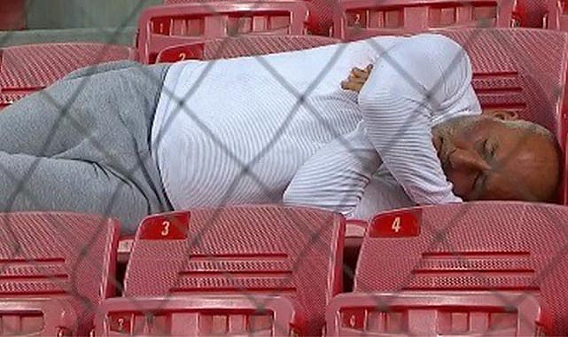 Samsunspor’un tribünlerinde ilginç görüntü!