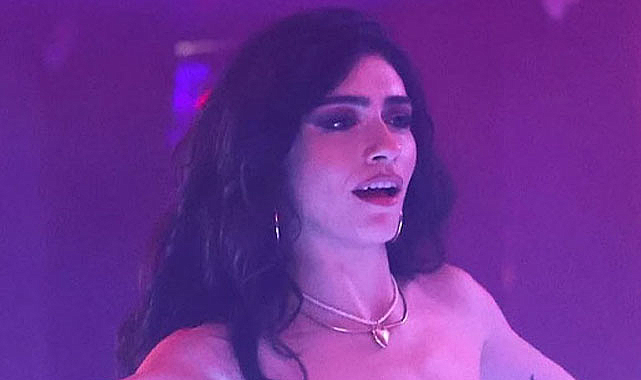 Selma Ergeç, Hazar Ergüçlü'yü yere göğe sığdıramadı