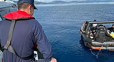 Yunanistan tarafından geri itilen kaçak göçmenler kurtarıldı