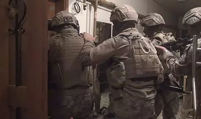 10 ilde Sibergöz-29 operasyonu! 13 kişi yakalandı