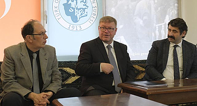 Adem Güney: ‘Yaptırdıkları anketlerle algı oluşturuyorlar’