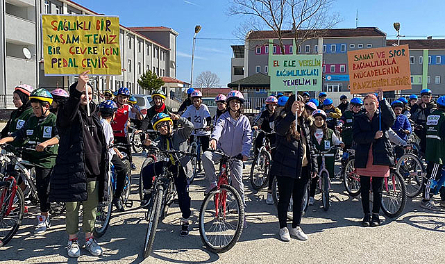 Asarcık'ta öğrenciler Yeşilay Haftası'nda sağlık için pedal çevirdi