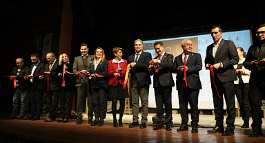 Ata Sahne Sanat Merkezi, ‘Dünya Tiyatrolar Günü'nde kapılarını açtı