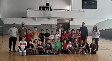 Badmintonun kazananı Fahrettin Ulusoy İlkokulu 