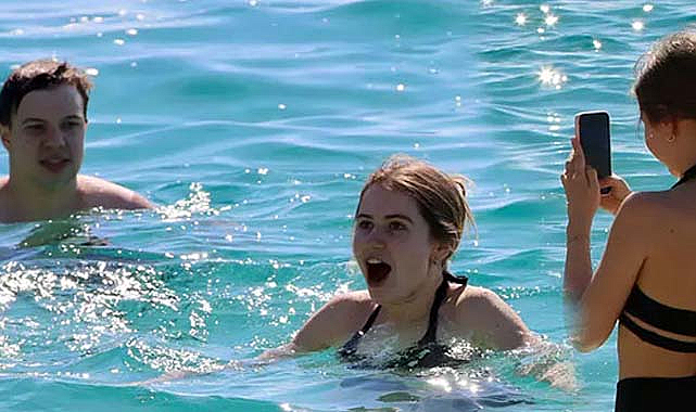 Burası Türkiye! Martın ilk günü denize girdiler