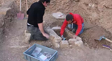 Çok sayıda çocuk mezarı tespit edildi