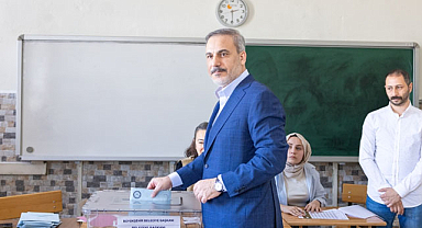 Dışişleri Bakanı Fidan oyunu Ankara’da kullandı