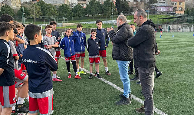 Efsane başkan Uyanık’tan Kadıköyspor’a moral ziyareti