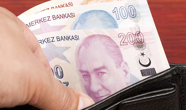 Emeklilere 3 bin lira ikramiye mecliste kabul edildi