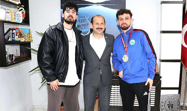 Feyzullah Dereci, şampiyonu ağırladı