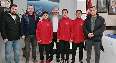 Güreşçilerden Dereci'ye ziyaret