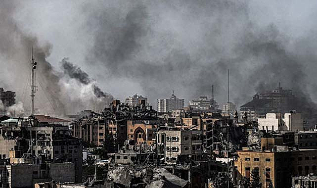 İsrail, Deir El-Balah'ta bir evi vurdu: 12 ölü