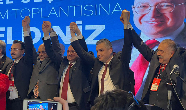 İYİ Parti'den istifa etti, CHP'li Murat Şenel'e desteğini açıkladı