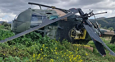 İzmir'de askeri helikopter zorunlu iniş yaptı