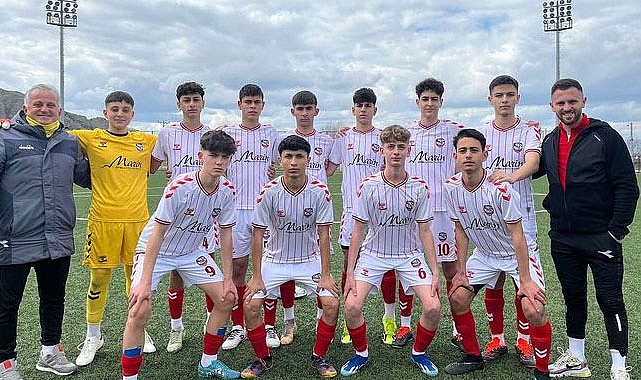 Kadıköyspor galibiyetle başladı