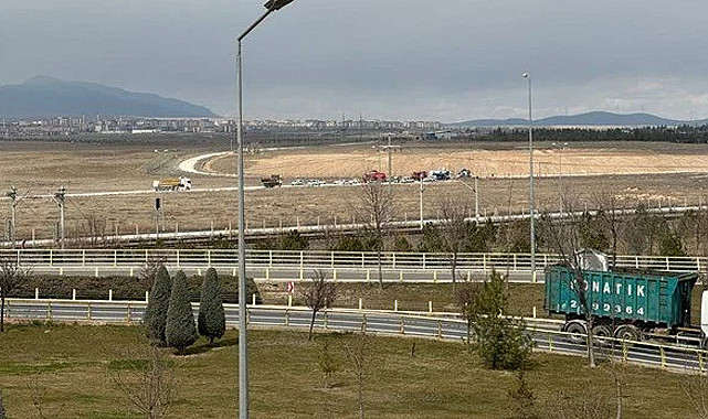 Konya'da Türk Yıldızları uçağı düştü