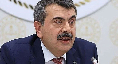 MEB düğmeye bastı: Müfredat da ders saatleri de değişiyor!