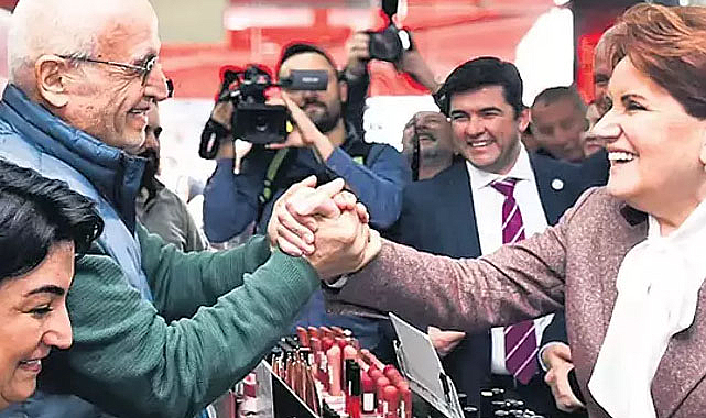  Meral Akşener: İki yumruk arasında sıkışıyorlar