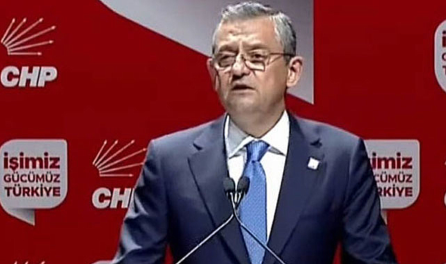 Özgür Özel: 22 yıllık fotoğraf değişmiştir!