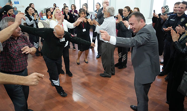 Polis adaylarından kanser hastalarına moral konseri