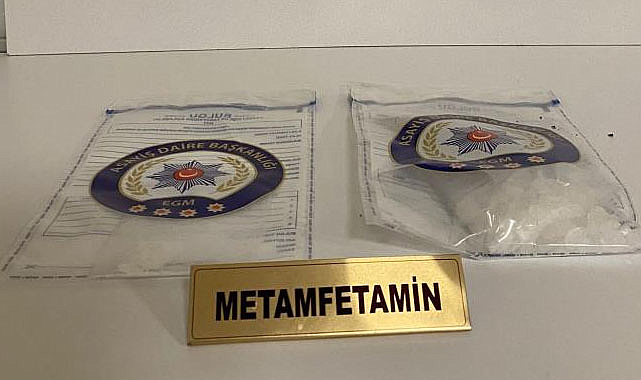 Samsun'da 3 kişi araçlarında uyuşturucuyla yakalandı