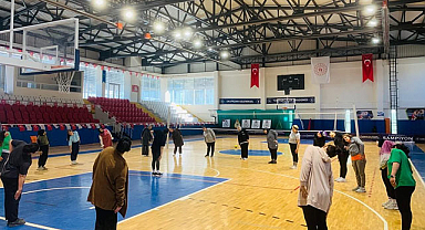 Samsun'da Evinin hanımları filede döktürüyor