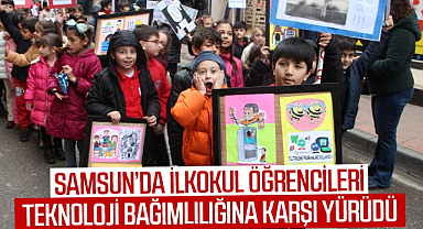 Samsun’da ilkokul öğrencileri teknoloji bağımlılığına karşı yürüdü 