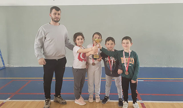 Samsun'da küçük şampiyonlar ödüllerini aldı