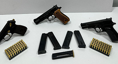 Samsun’da otobüste ruhsatsız tabancalar ele geçirildi