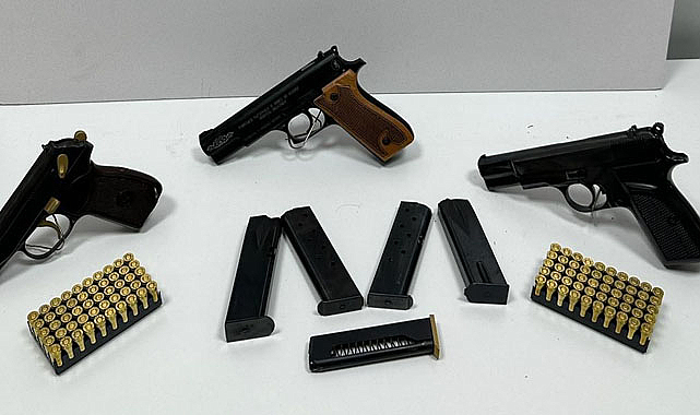 Samsun’da otobüste ruhsatsız tabancalar ele geçirildi