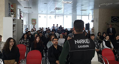 Samsun polisi, uyuşturucuya karşı bilgilendiriyor