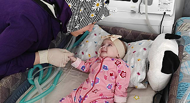 SMS hastası Ravza bebek hayata tutunmaya çalışıyor