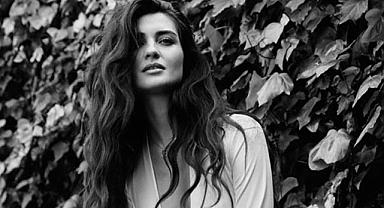 Tuba Büyüküstün'ün İkizlerine yorum yağdı