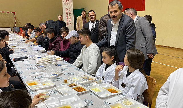 Vezirköprü’de sporcular iftarda buluştu