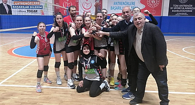 Vezirköprü Voleybol Takımı il şampiyonu oldu