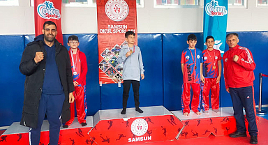 Wushu’nun birincileri madalyalarını aldı