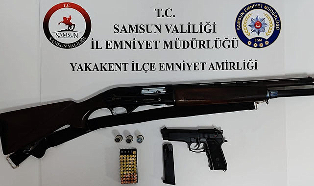 Yakakent’te ruhsatsız silahlar ele geçirildi