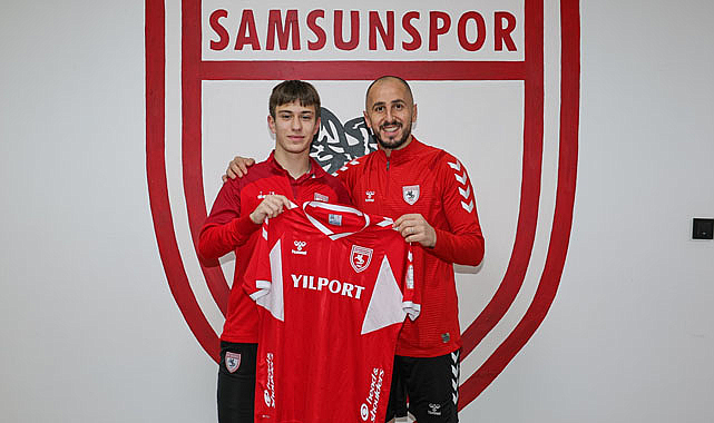 Zeki Yavru'dan genç oyuncuya imzalı forma