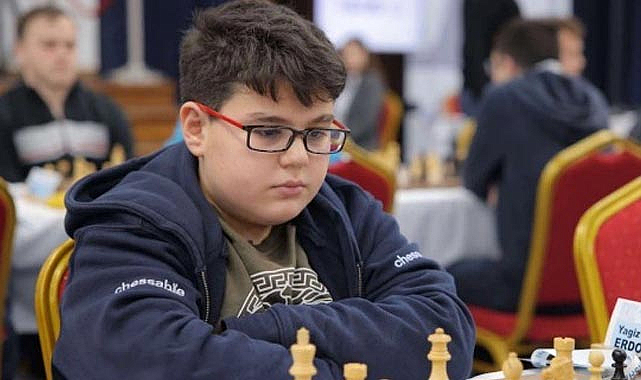 12 yaşında 'büyükusta' unvanını aldı