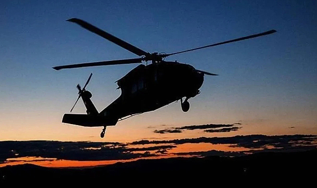 2 Helikopter Pasifik Okyanusu'na düştü