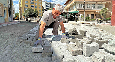 Bafra'da 106 bin 260 metrekare parke taşı döşendi